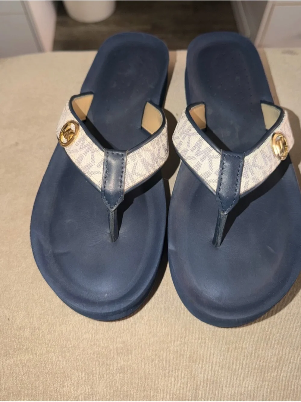 Michael Kors Navy and White Logo Thong Sandals - Picture 1 of 4